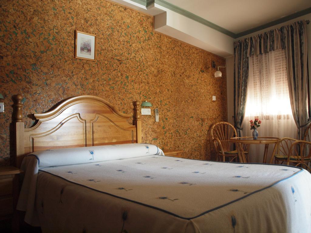 Hostal Yuste Garganta la Olla Rum bild